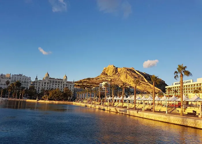 Alicante Old City & Beach Appartment
